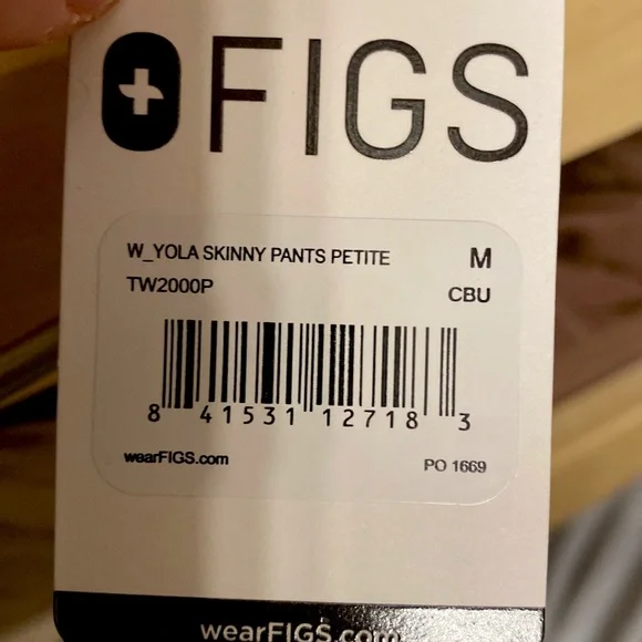 High Waisted Yola™ Skinny Scrub Pants 2.0 - Picture 2 of 5